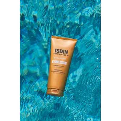ISDIN FOTOPROTECTOR BODY GLOW LOTION SOLAIRE SPF30 200ML ISDIN FOTOPROTECTOR BODY GLOW LOTION SOLAIRE SPF30 200ML