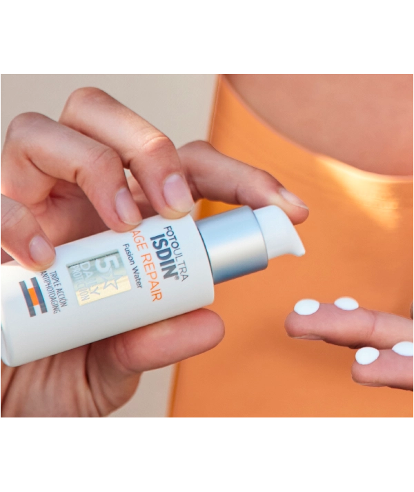 ISDIN Foto Ultra Age Repair Fusion Water SPF50+ 50ml