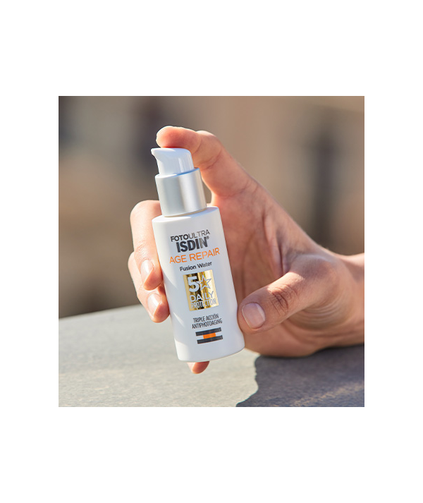 ISDIN Foto Ultra Age Repair Fusion Water SPF50+ 50ml