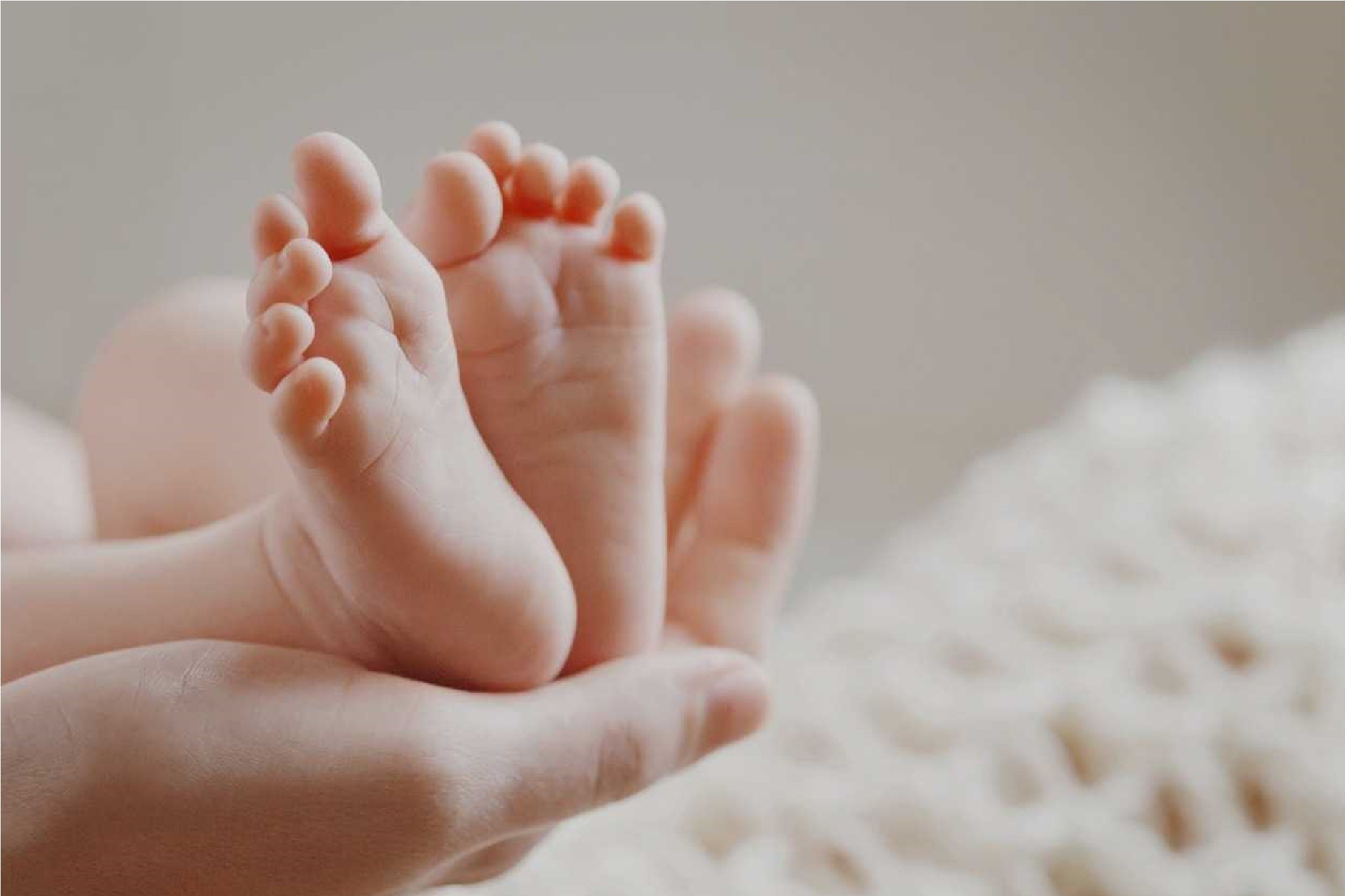 Préparer l’arrivée de bébé : les indispensables parapharmacie
