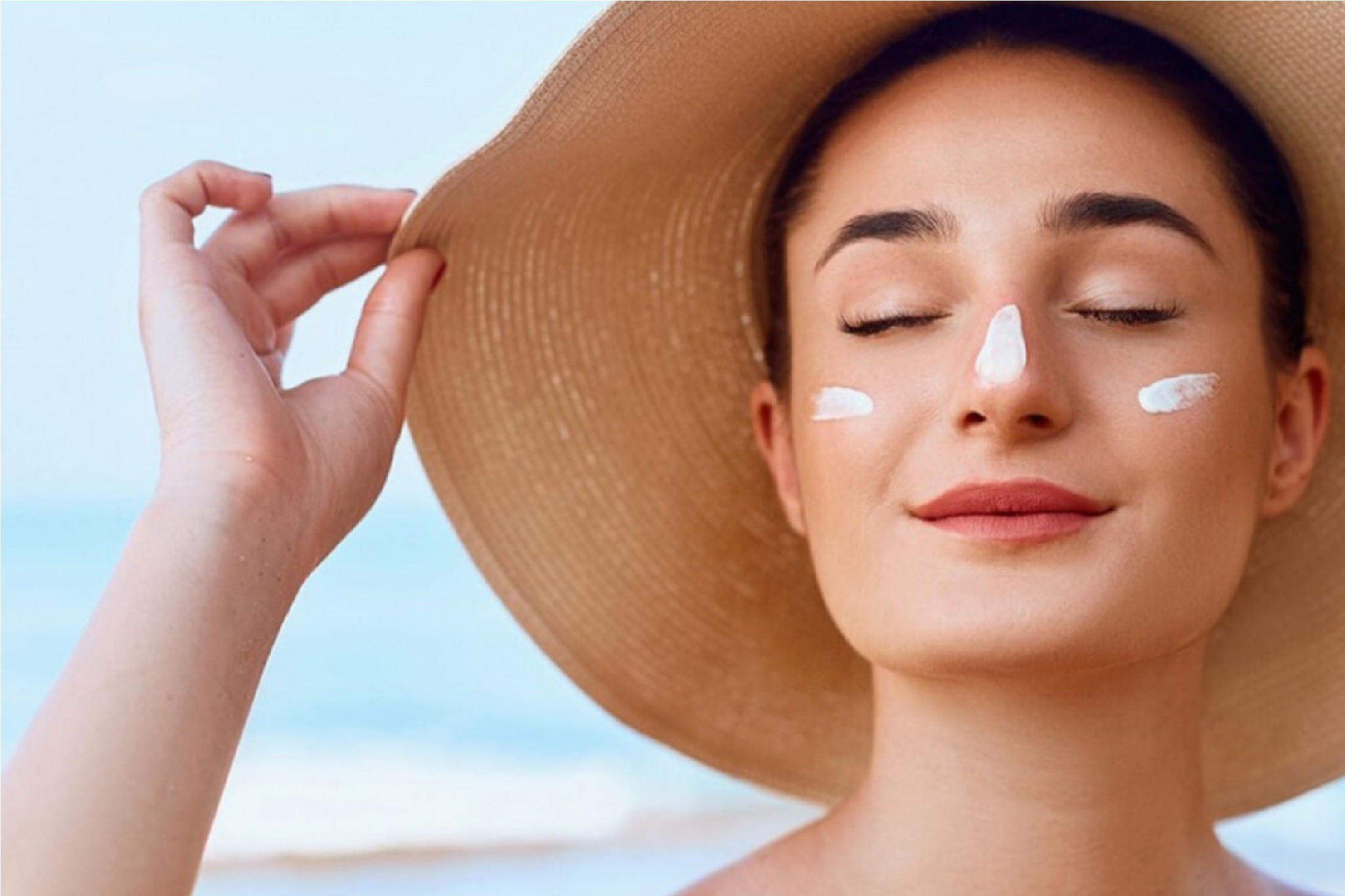 Comment appliquer correctement un écran solaire pour une protection maximale de la peau?
